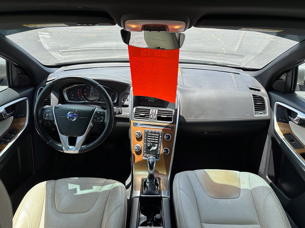 Used 2016 Volvo XC60 T5 Premier w/ Inscription Package FWD image 22