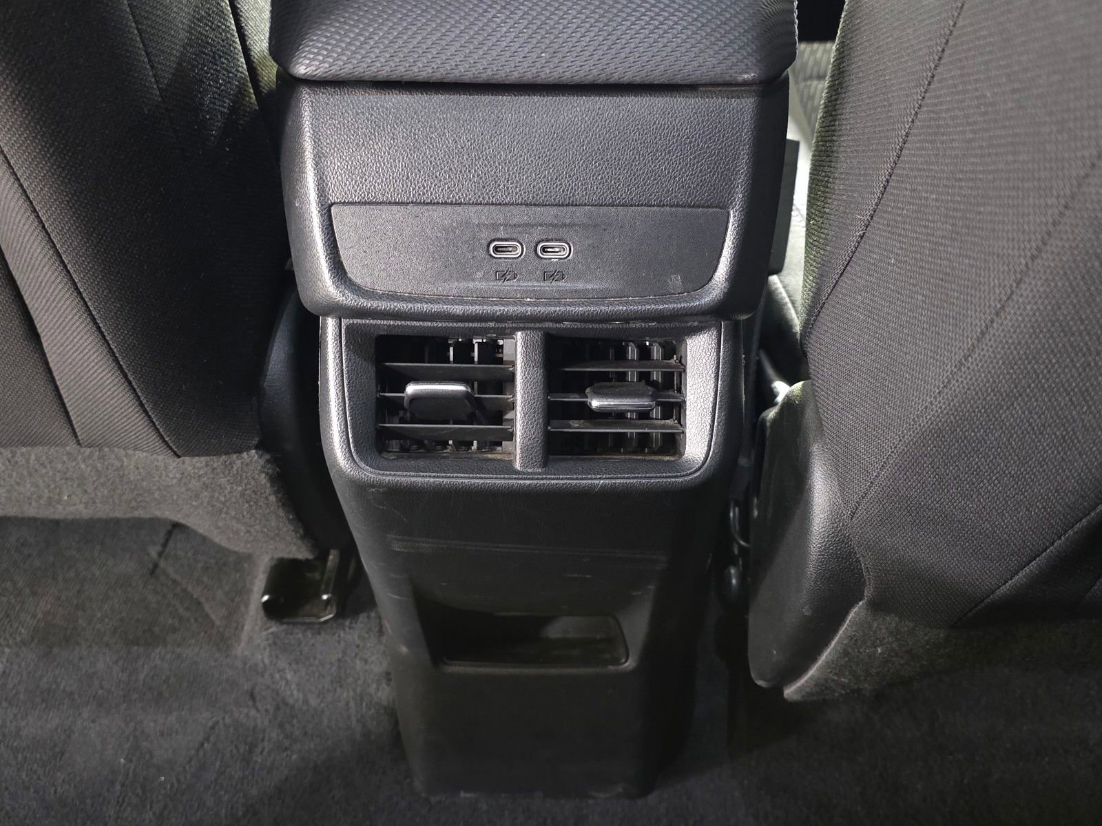 Used 2025 Chevrolet Equinox LT image 16