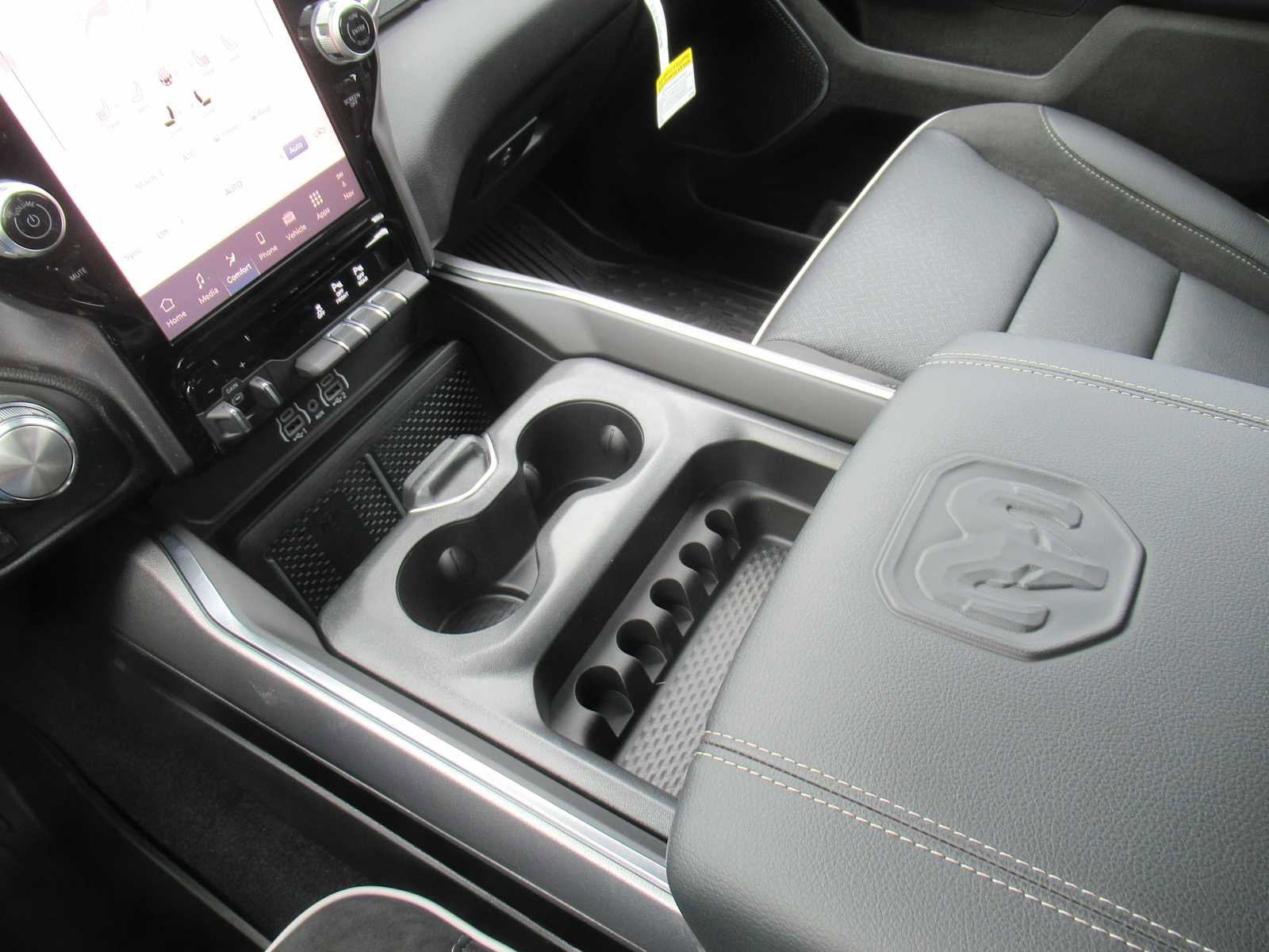 New 2026 RAM 1500 Laramie w/ Night Edition image 39