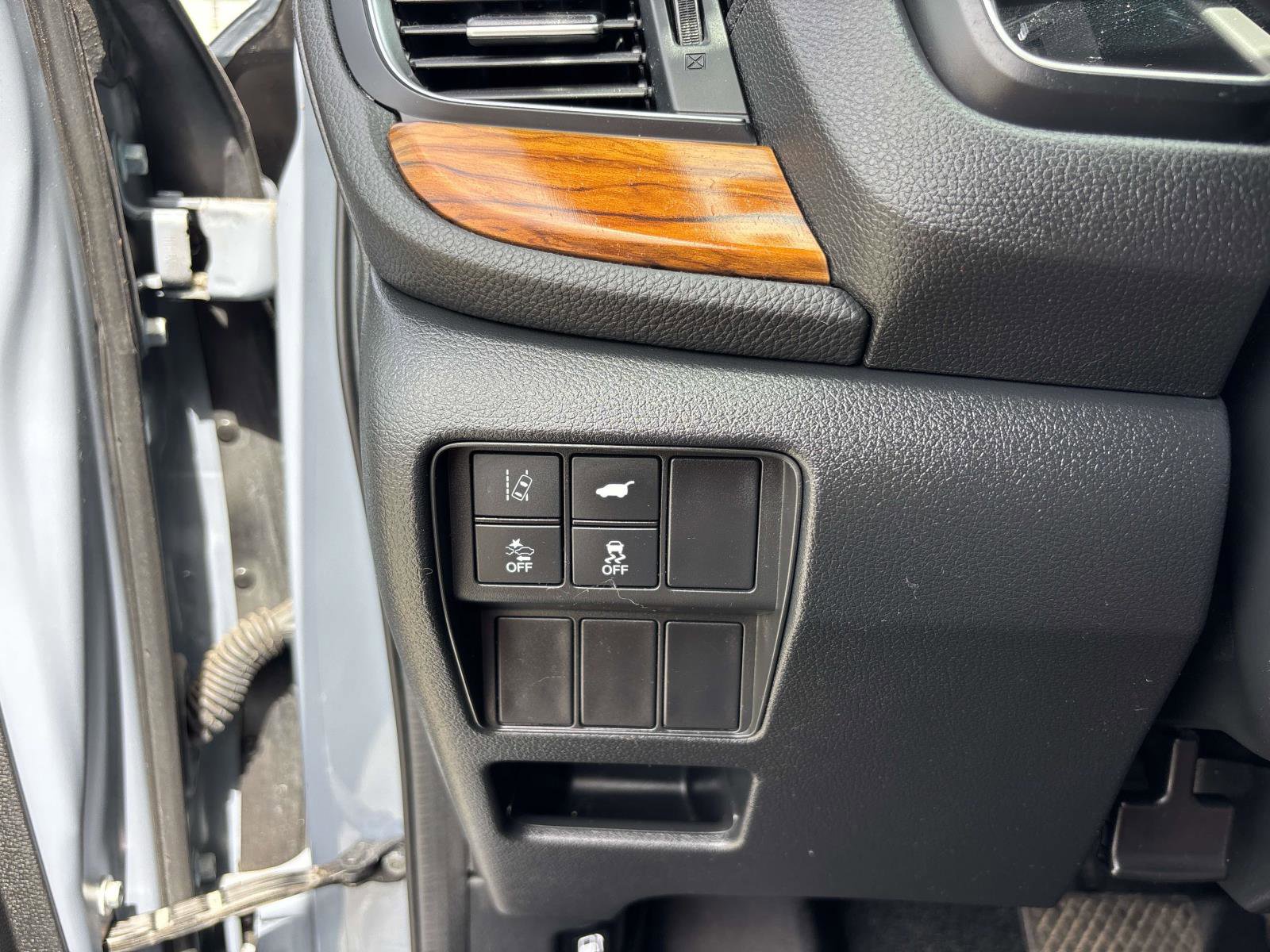 Used 2020 Honda CR-V Touring image 17