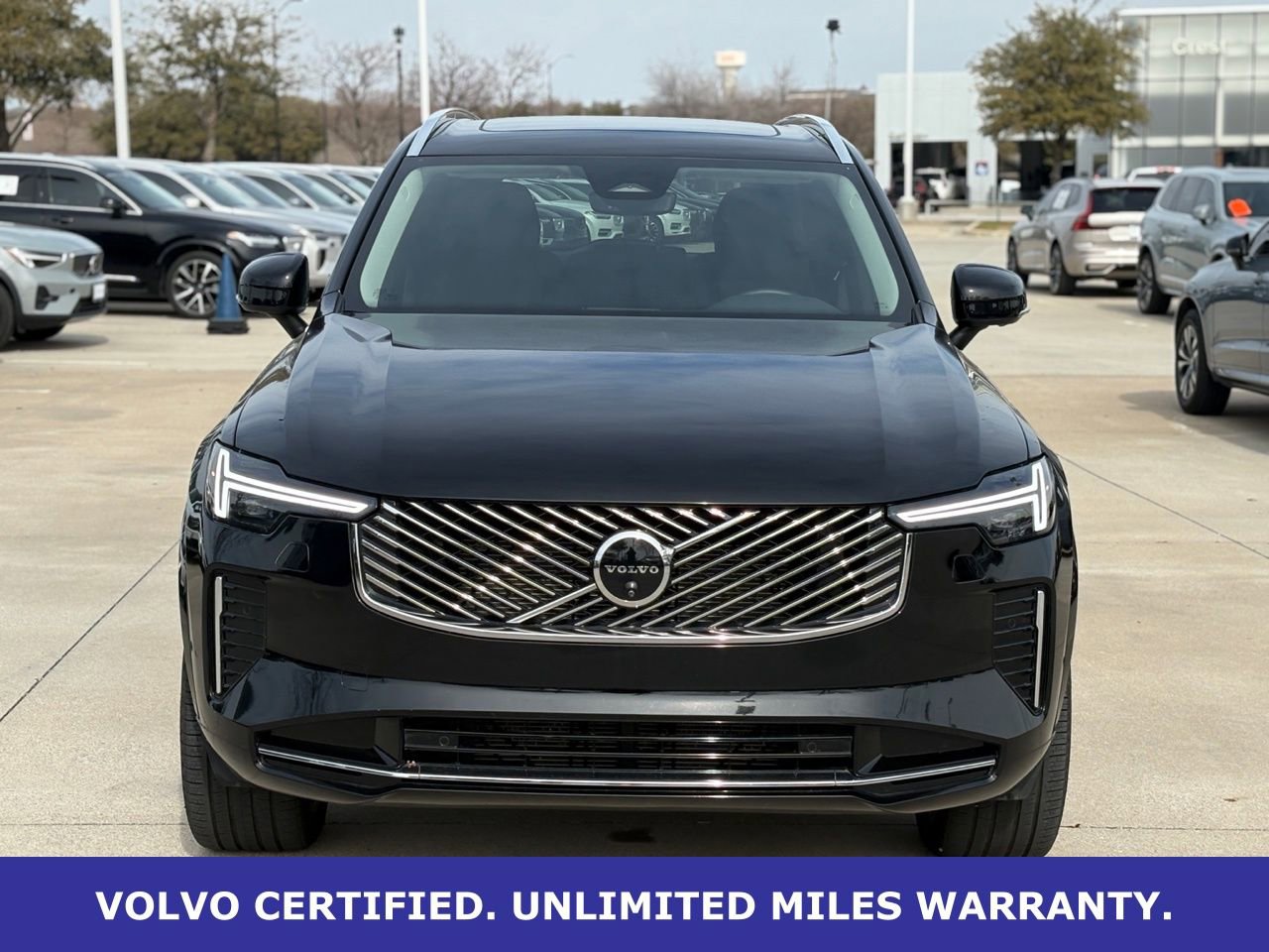 Certified 2025 Volvo XC90 B6 Plus image 4