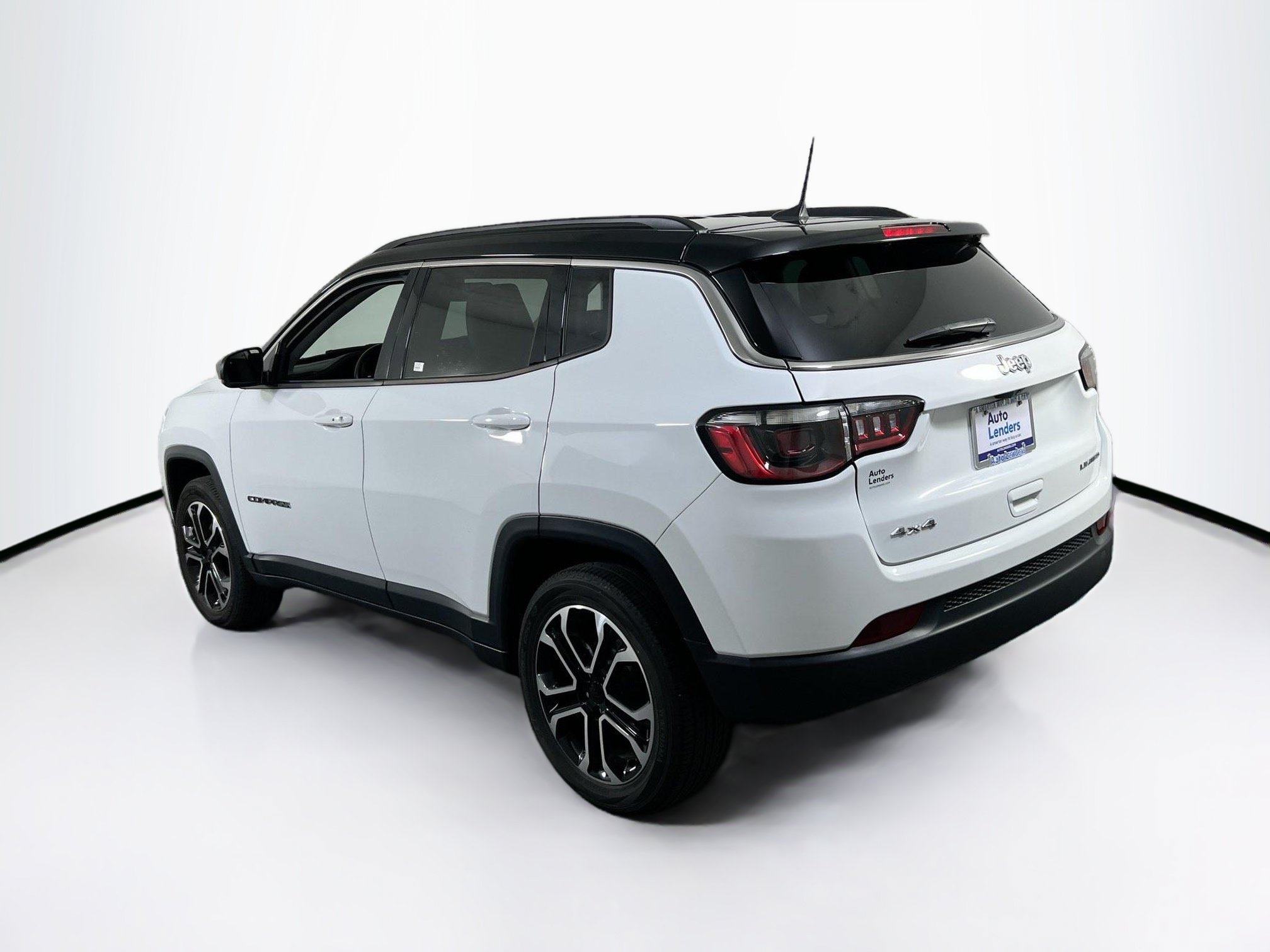 Used 2022 Jeep Compass Limited AWD/4WD image 7
