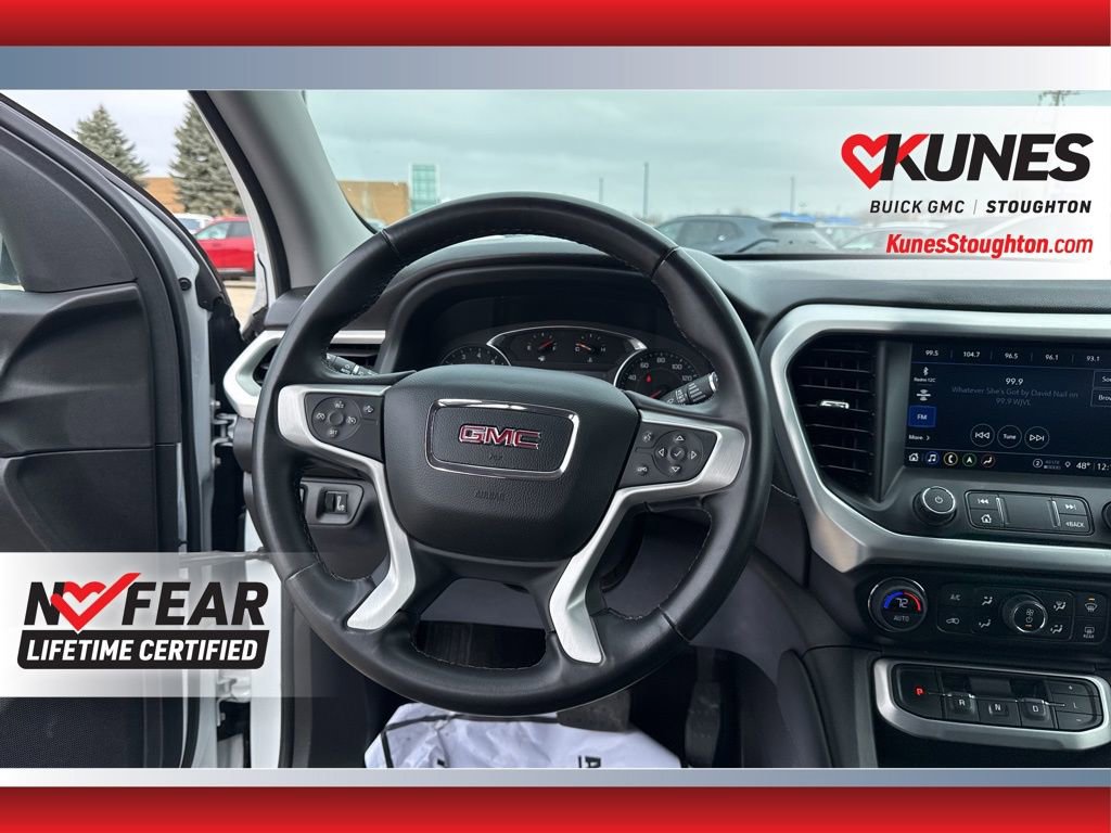 Used 2023 GMC Acadia SLT image 44