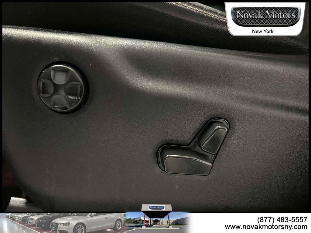 Used 2022 Jeep Grand Cherokee Laredo X image 15