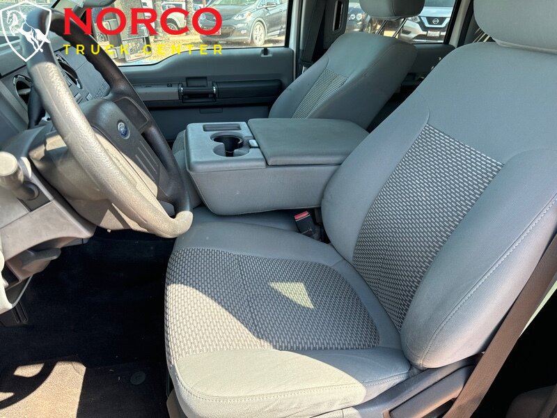 Used 2012 Ford F550 2WD Crew Cab Super Duty image 17