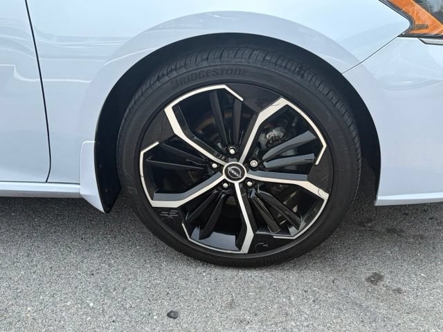 Used 2023 Nissan Altima 2.5 SR FWD image 11