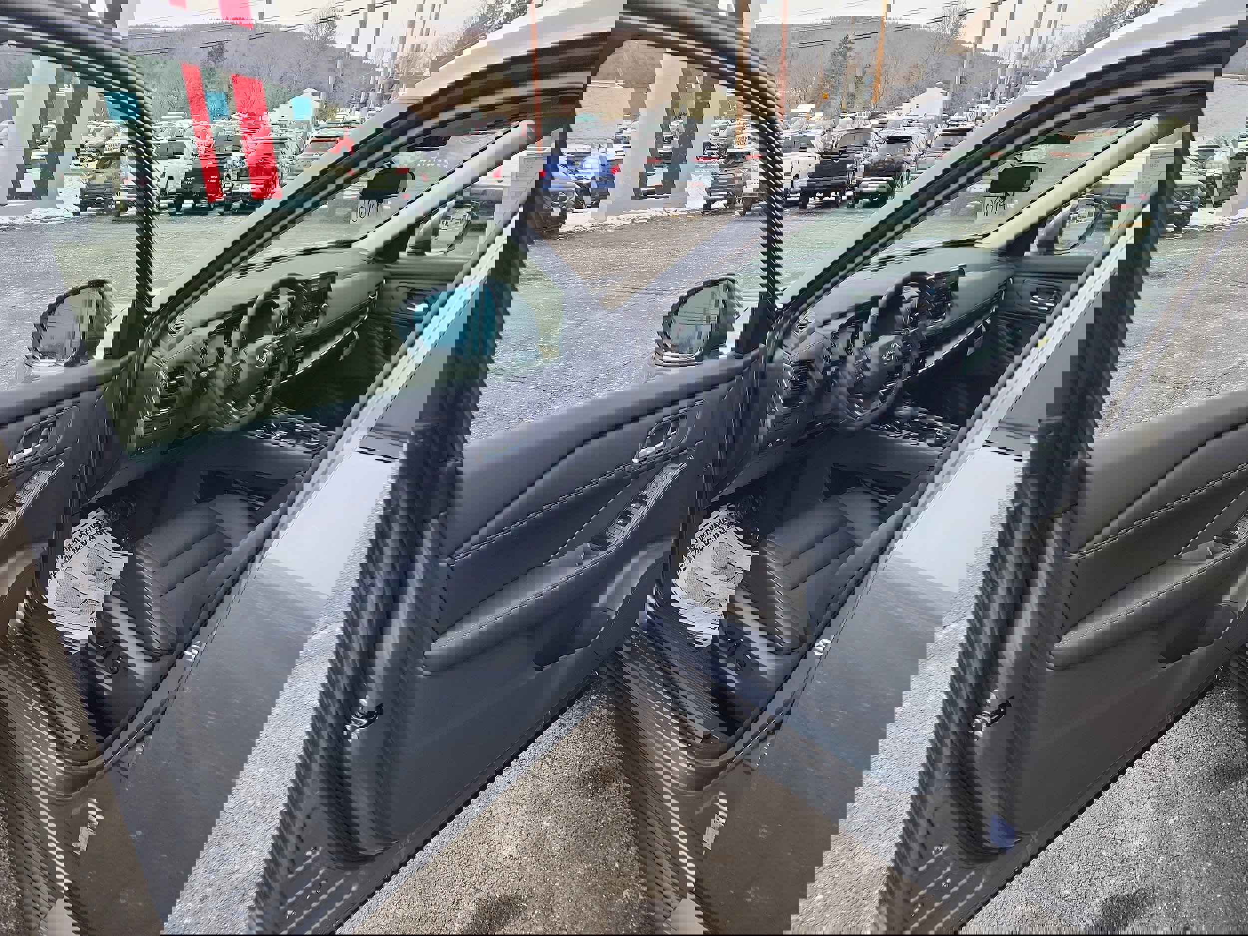 New 2026 Nissan Rogue Platinum image 10