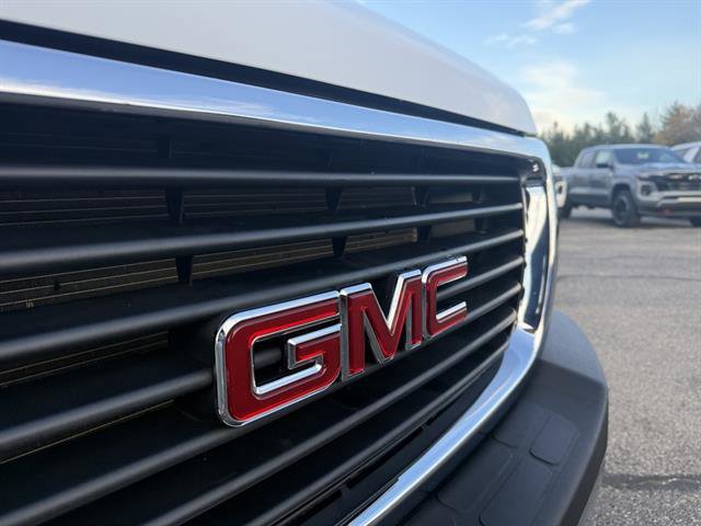 Used 2023 GMC Savana 2500 image 10
