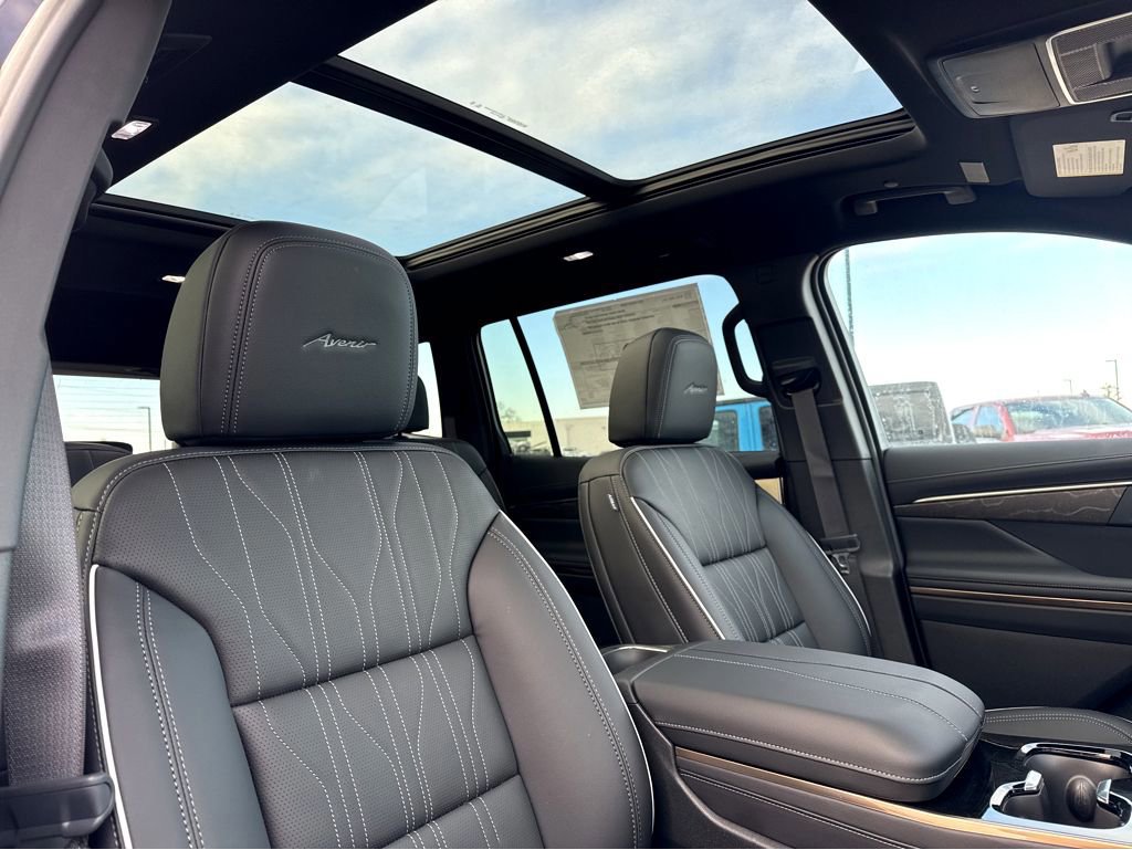 New 2026 Buick Enclave Avenir w/ Super Cruise Package image 5