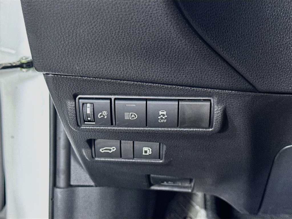 Used 2025 Toyota Corolla Cross AWD Hybrid w/ Convenience Package image 23