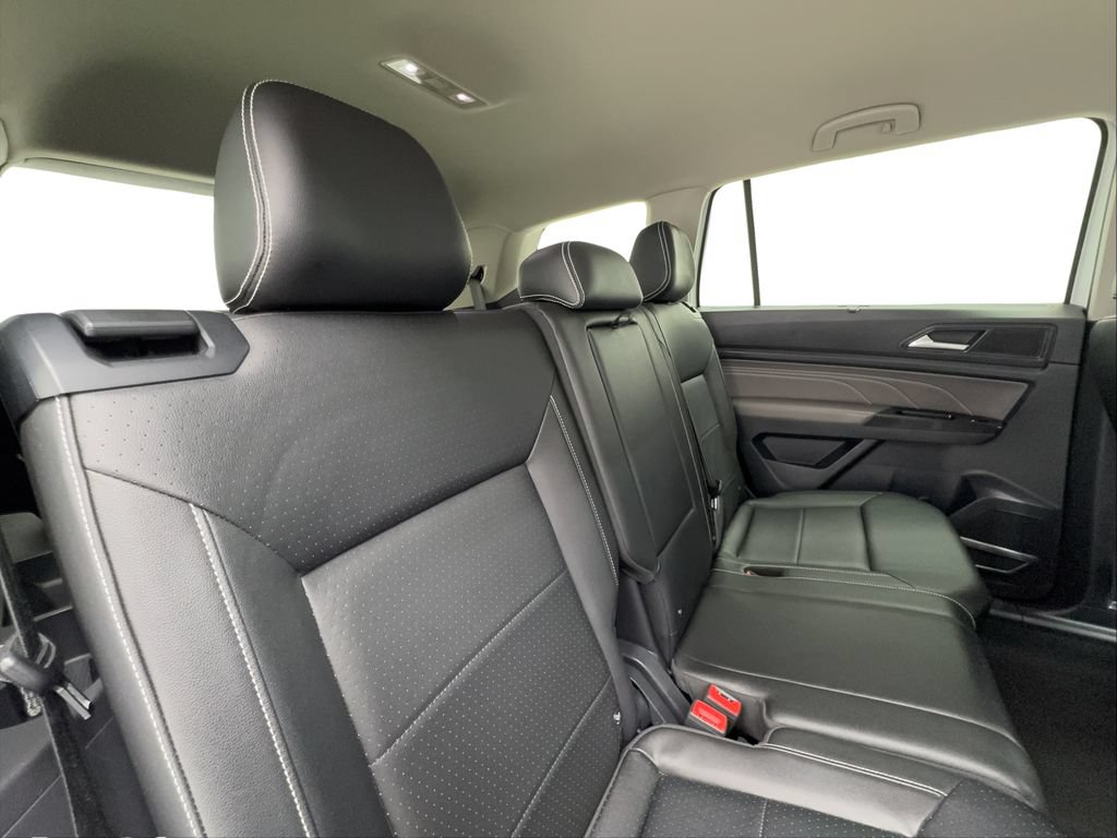 Used 2021 Volkswagen Atlas SE w/ Towing Package FWD image 28
