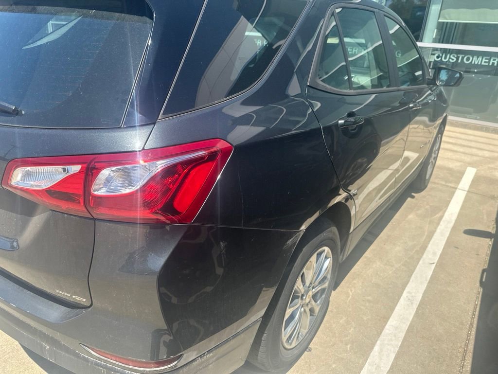 Used 2020 Chevrolet Equinox LS FWD image 8