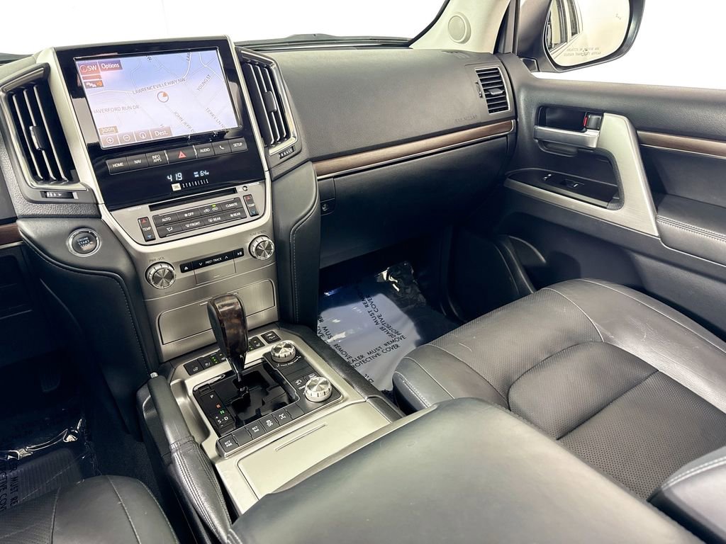 Used 2016 Toyota Land Cruiser AWD/4WD image 30