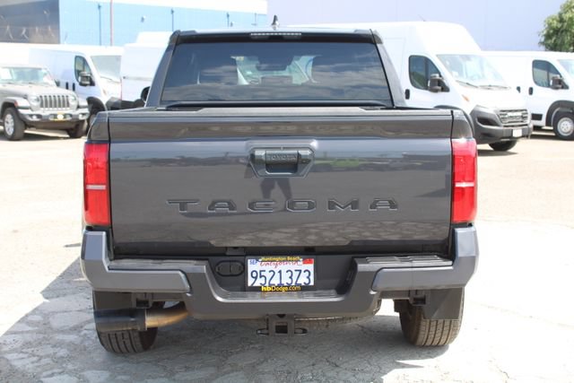 Used 2024 Toyota Tacoma TRD Sport RWD image 5