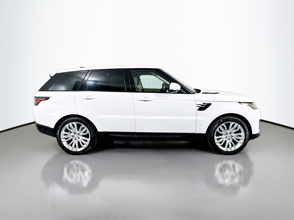 Used 2020 Land Rover Range Rover Sport HSE image 6