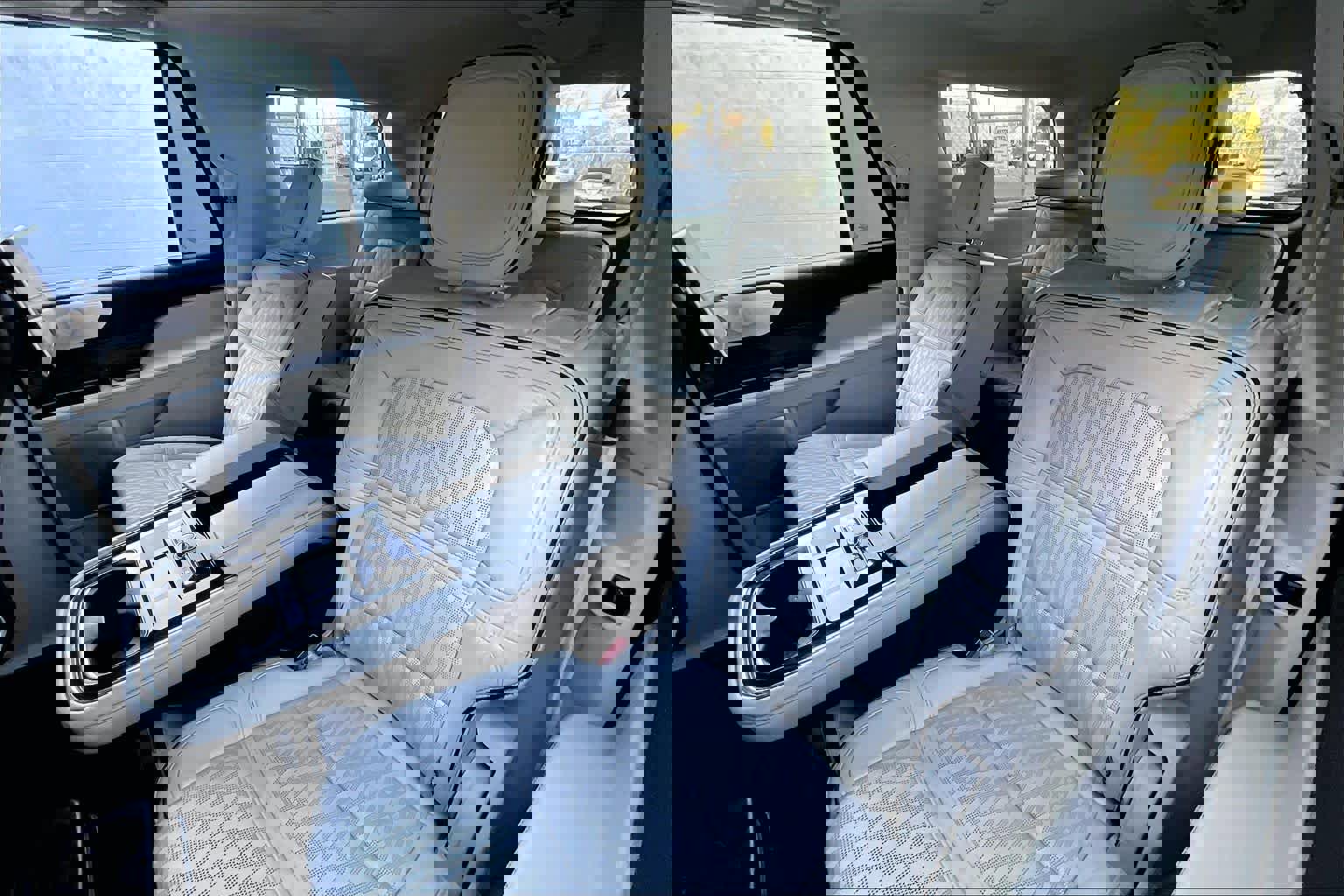 Used 2019 Lincoln Navigator L Black Label w/ Cargo Package image 16