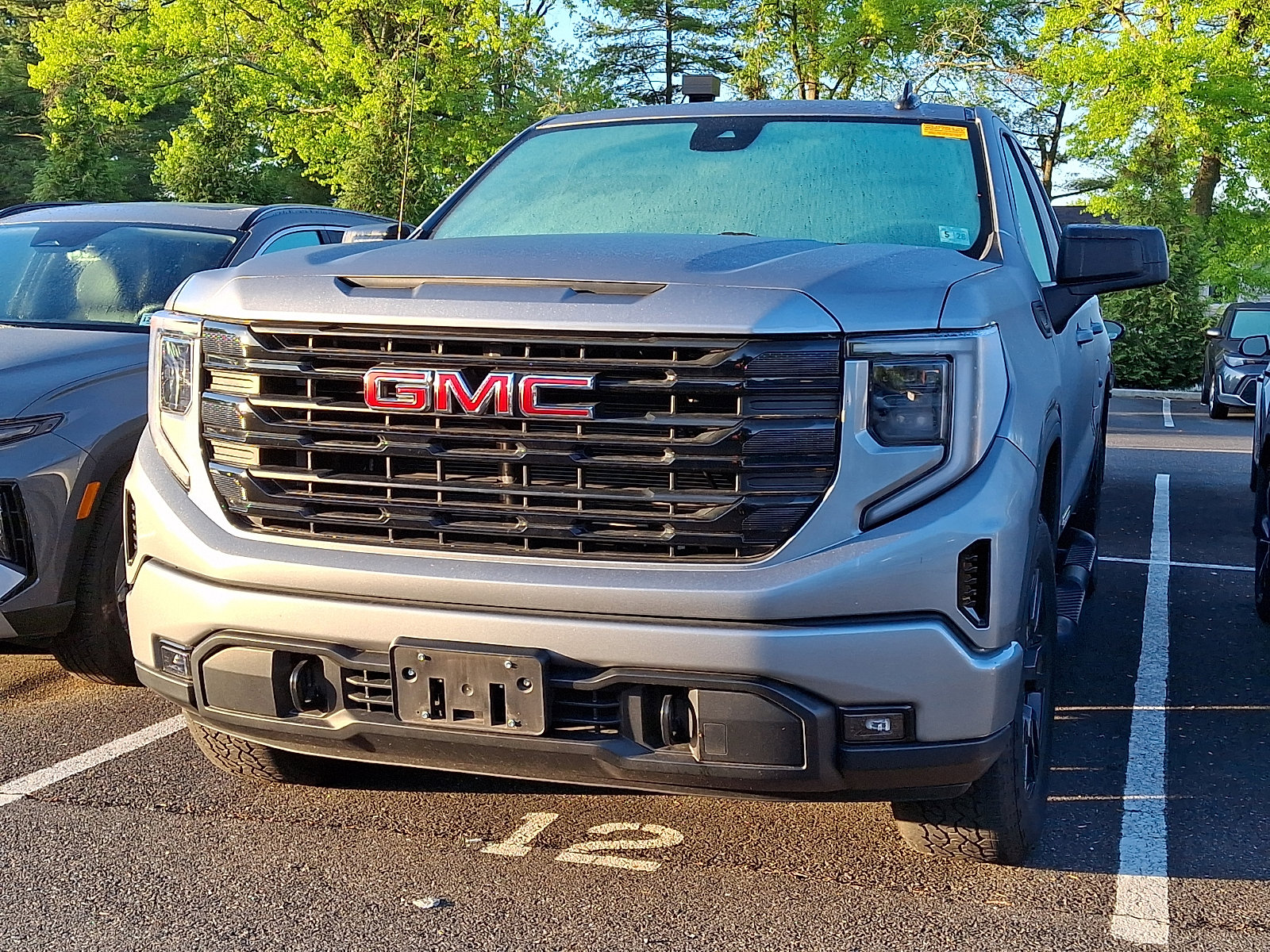Used 2023 GMC Sierra 1500 Elevation AWD/4WD image 2