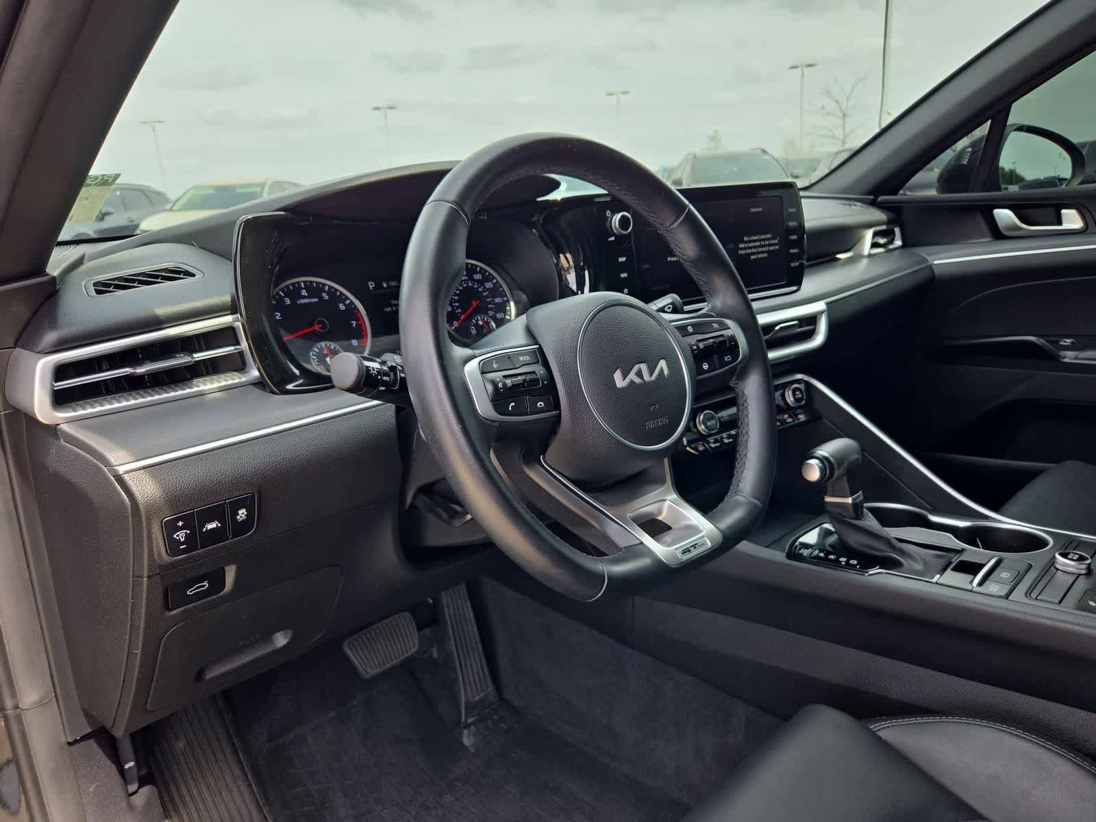 Used 2023 Kia K5 GT-Line image 2