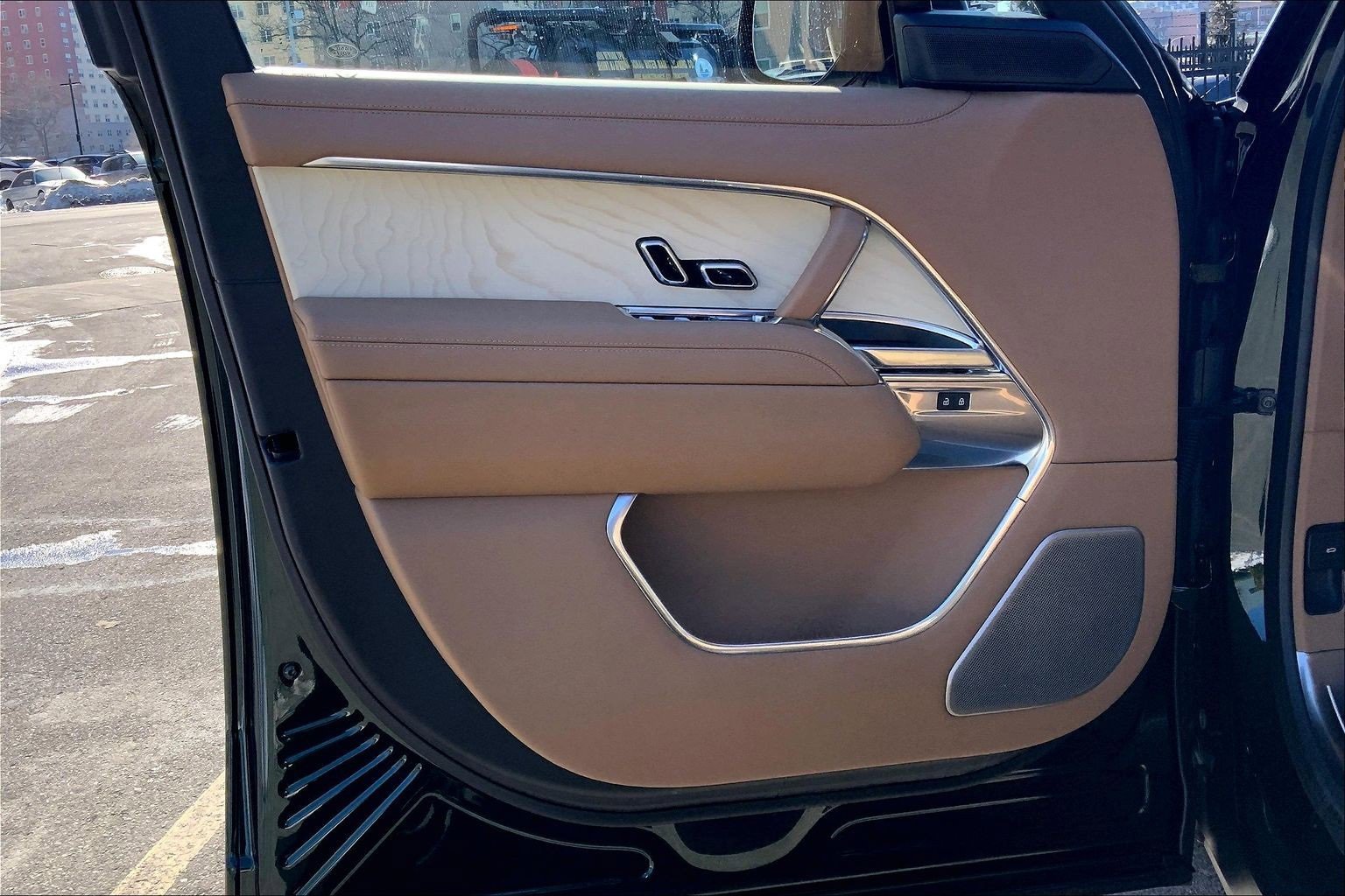 New 2026 Land Rover Range Rover SV image 10