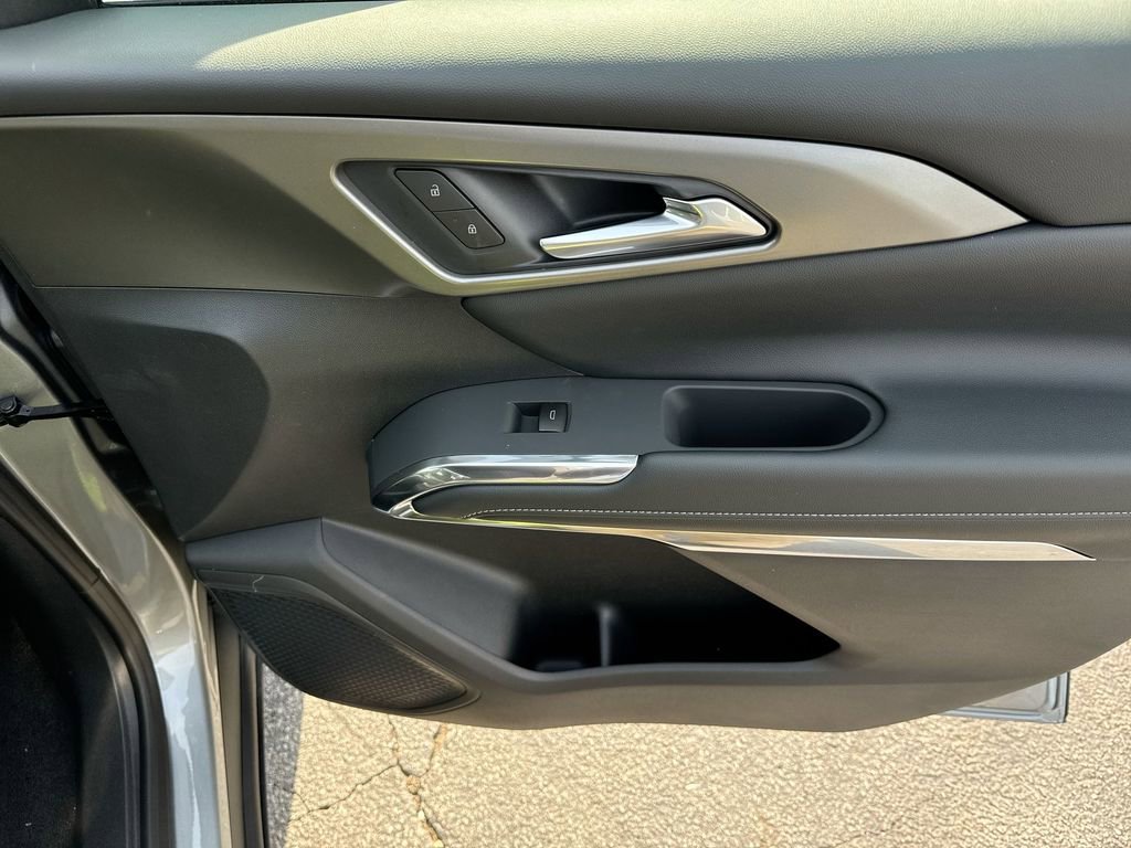 New 2026 Chevrolet Traverse LT FWD image 33