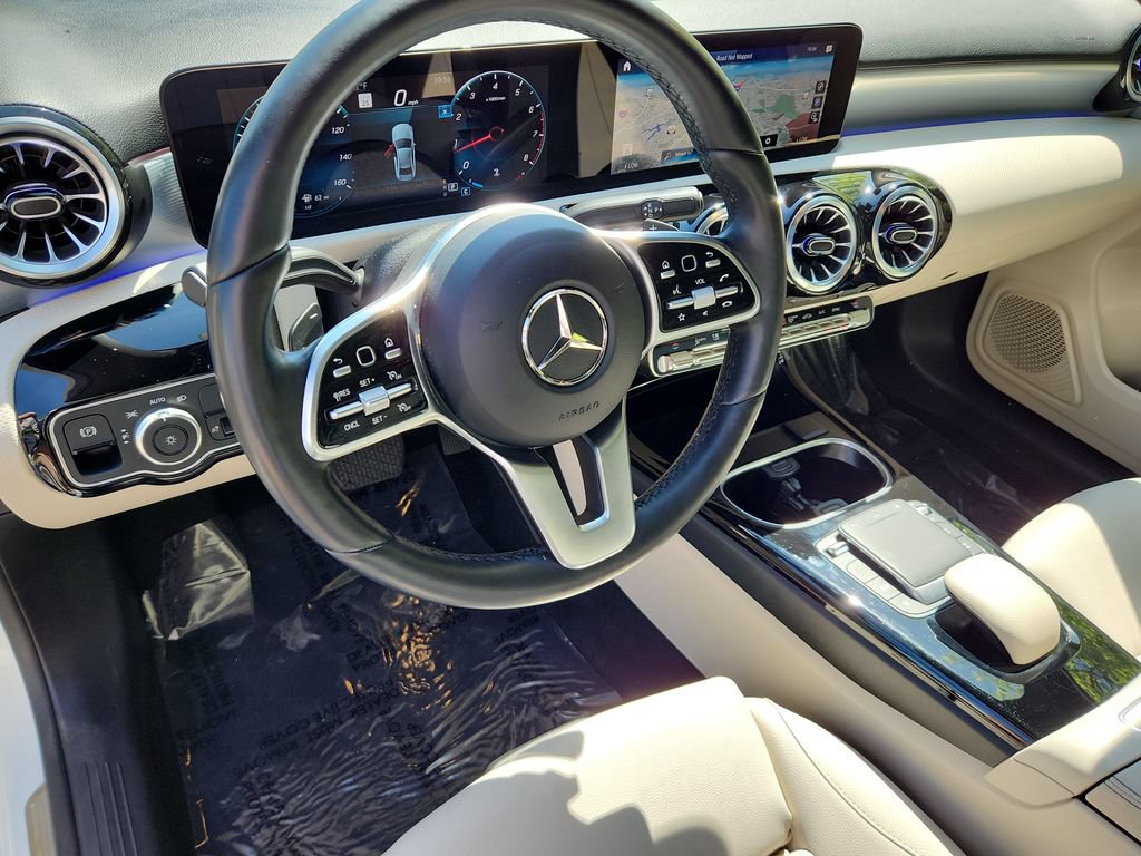 Used 2022 Mercedes-Benz A 220 4MATIC image 14