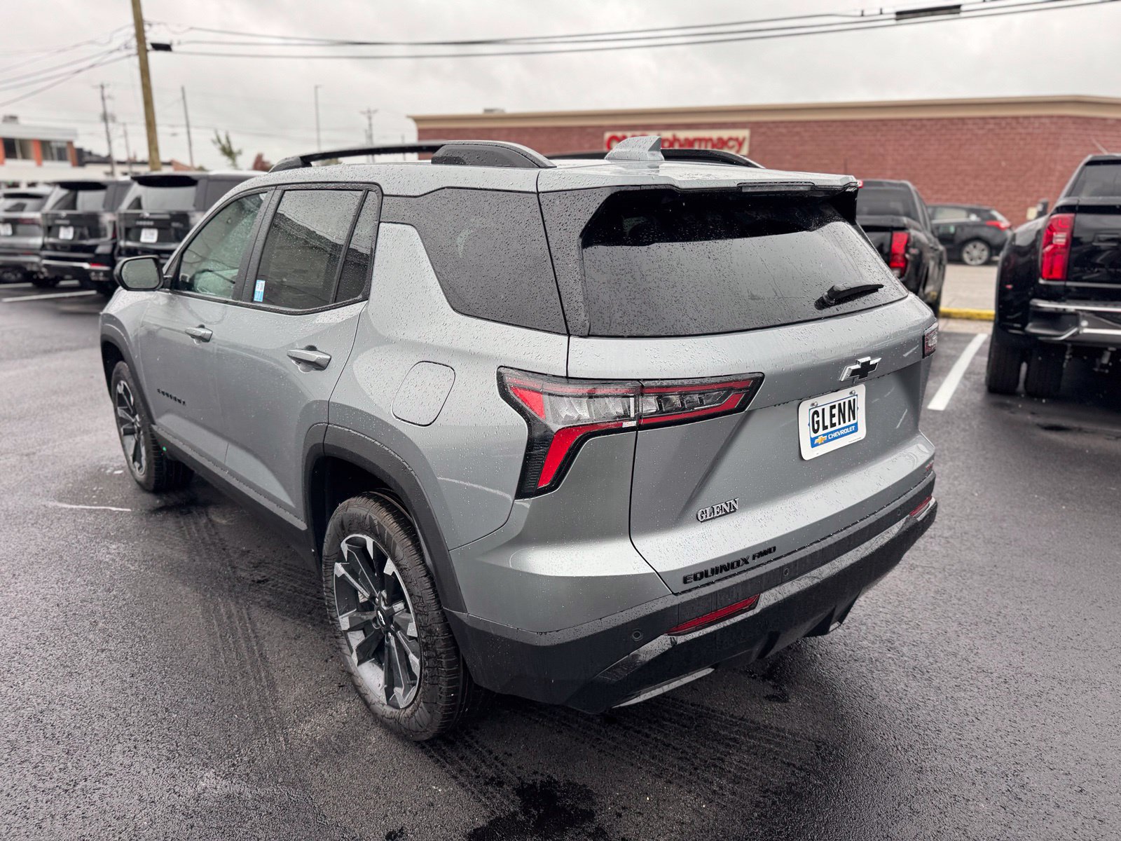 New 2027 Chevrolet Equinox RS w/ Convenience Package III AWD/4WD image 4