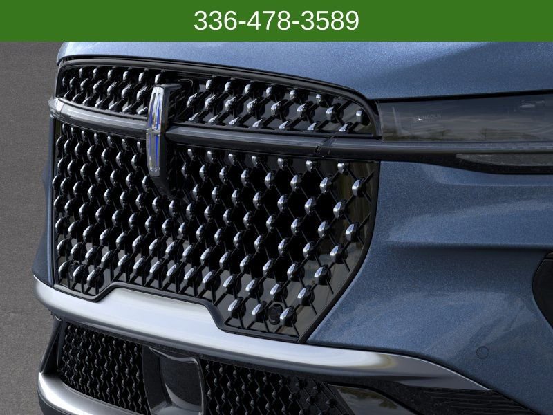 New 2026 Lincoln Nautilus Premier AWD/4WD image 17
