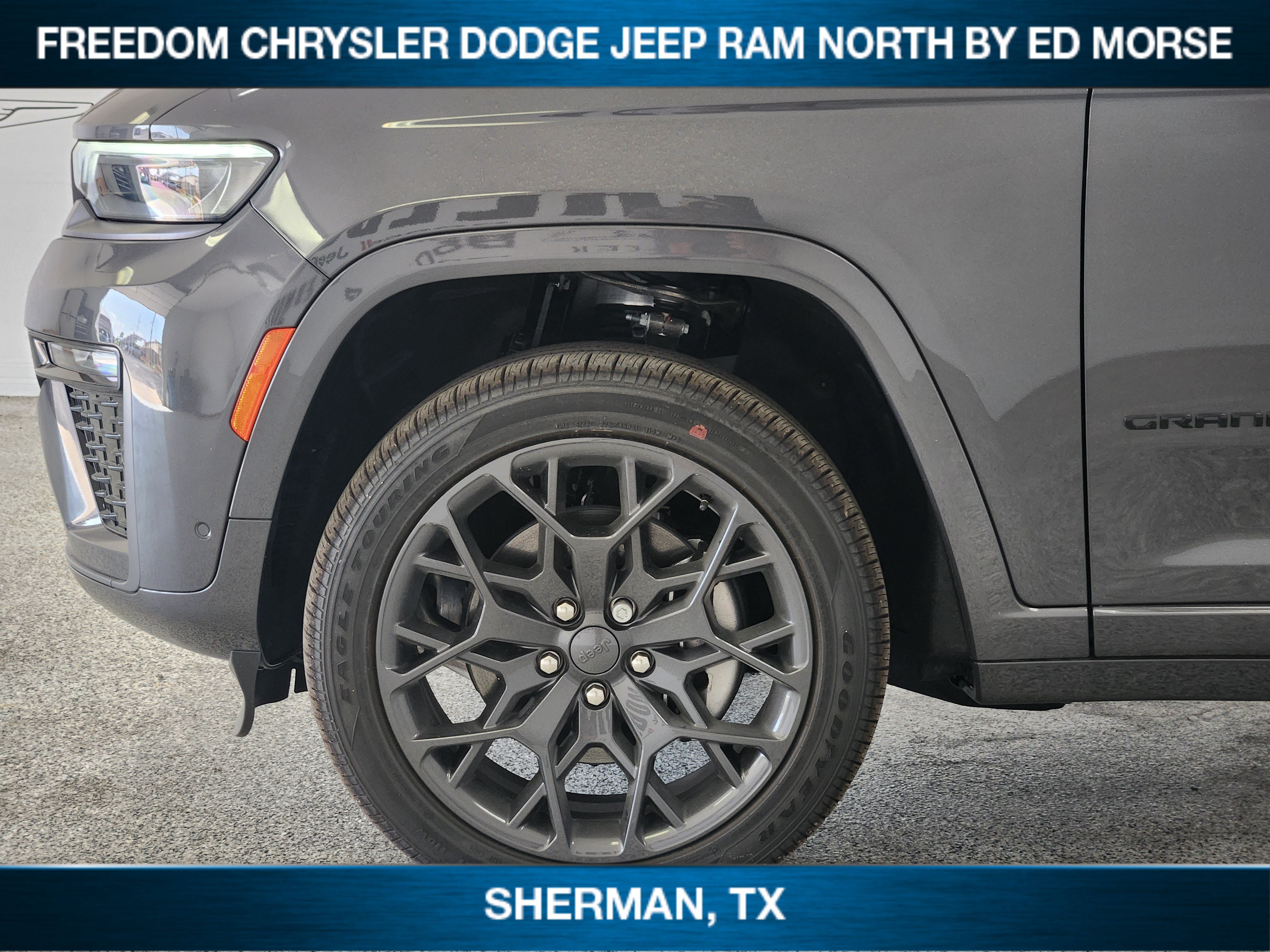 New 2026 Jeep Grand Cherokee L Summit w/ Obsidian Package AWD/4WD image 6