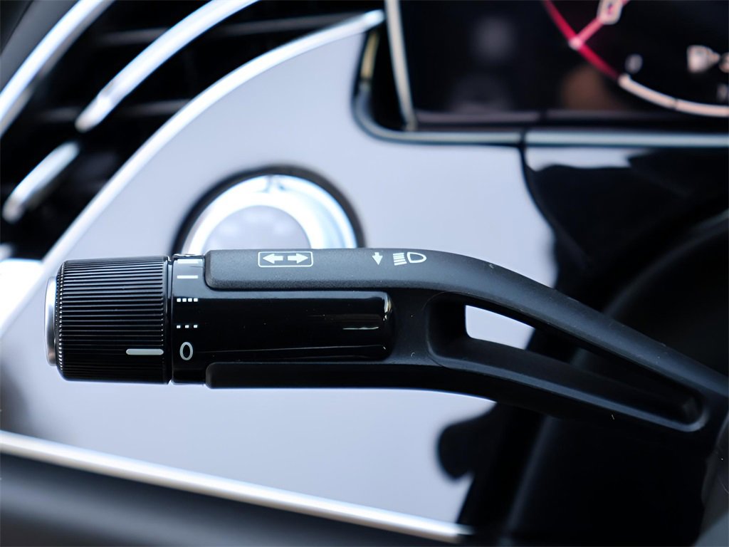 Certified 2025 Mercedes-Benz E 350 4MATIC Sedan image 36