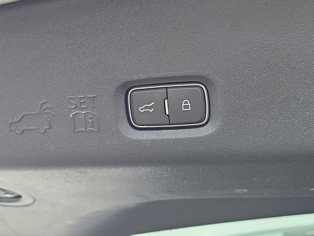 Certified 2025 Ford Expedition Platinum AWD/4WD image 11