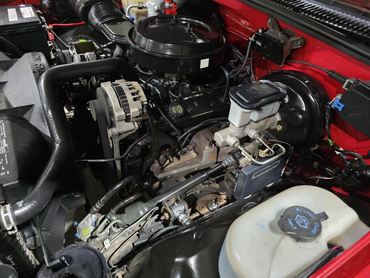 Used 1992 Chevrolet Silverado 1500 2WD Regular Cab image 44