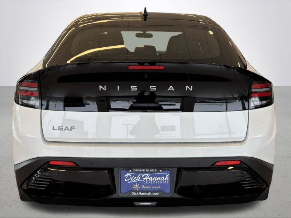 New 2026 Nissan Leaf SV+ w/ Floor Mat Package (SV+) FWD image 8
