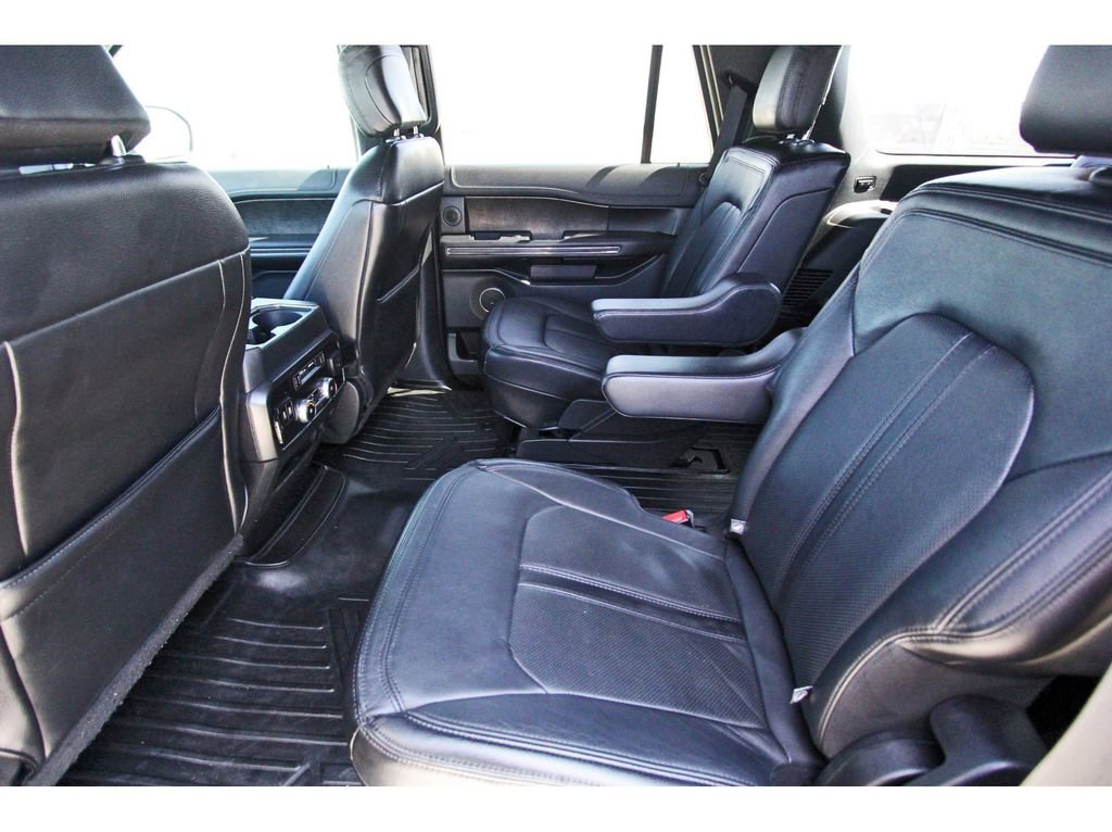 Used 2019 Ford Expedition Limited w/ Equipment Group 301A RWD image 7