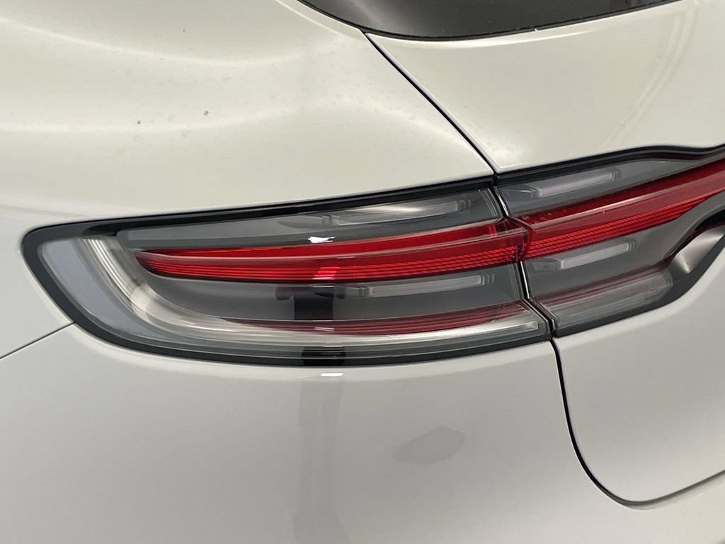 New 2026 Porsche Macan AWD/4WD image 16