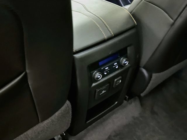 Used 2020 Chevrolet Traverse Premier w/ Redline Edition AWD/4WD image 28