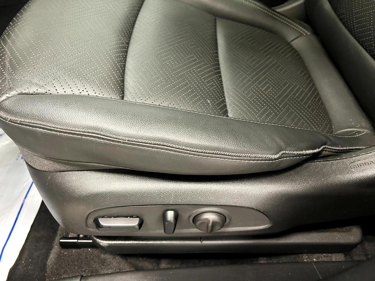 Used 2023 Buick Encore GX Essence w/ Experience Buick Package image 19