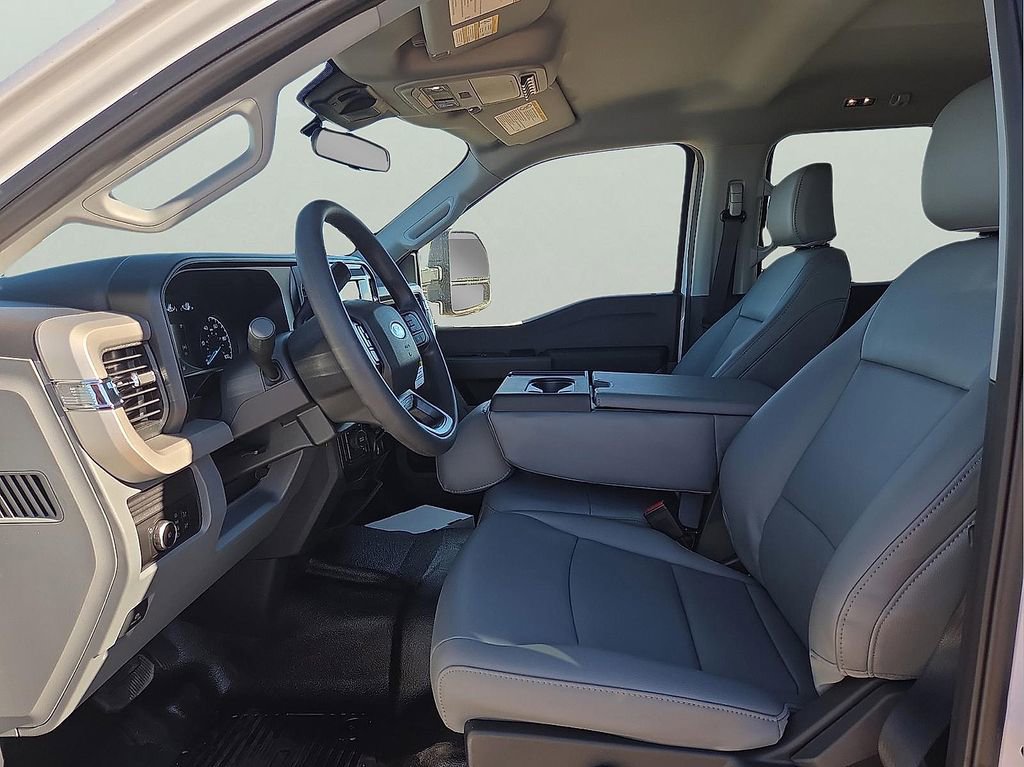 New 2026 Ford F350 XL w/ XL Chrome Package AWD/4WD image 9