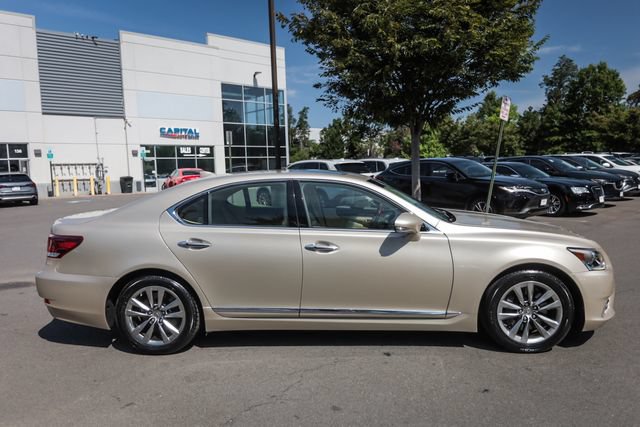 Used 2014 Lexus LS 460 AWD w/ Comfort Package image 11