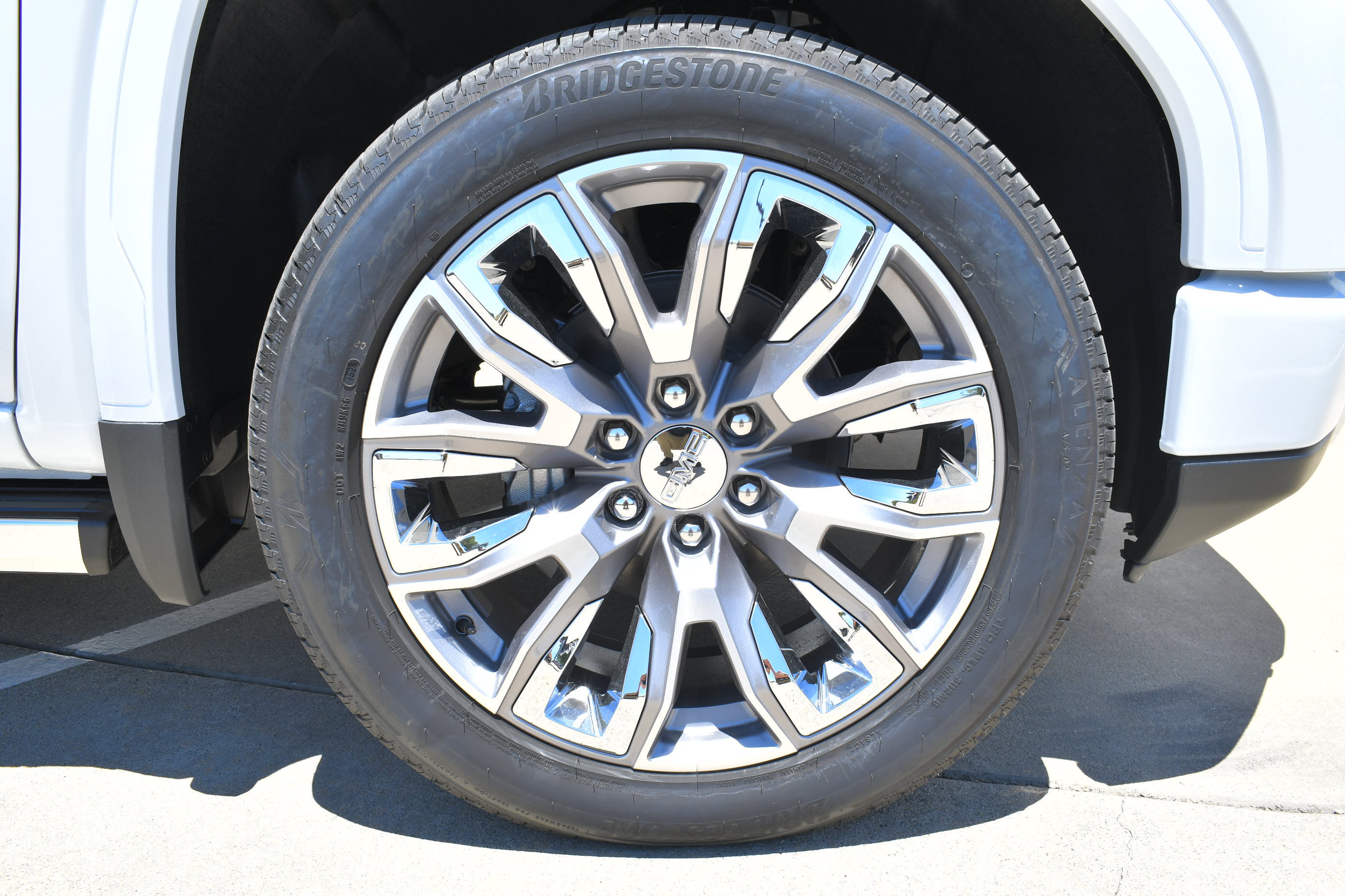 New 2026 GMC Sierra 1500 Denali w/ Denali Reserve Package AWD/4WD image 5