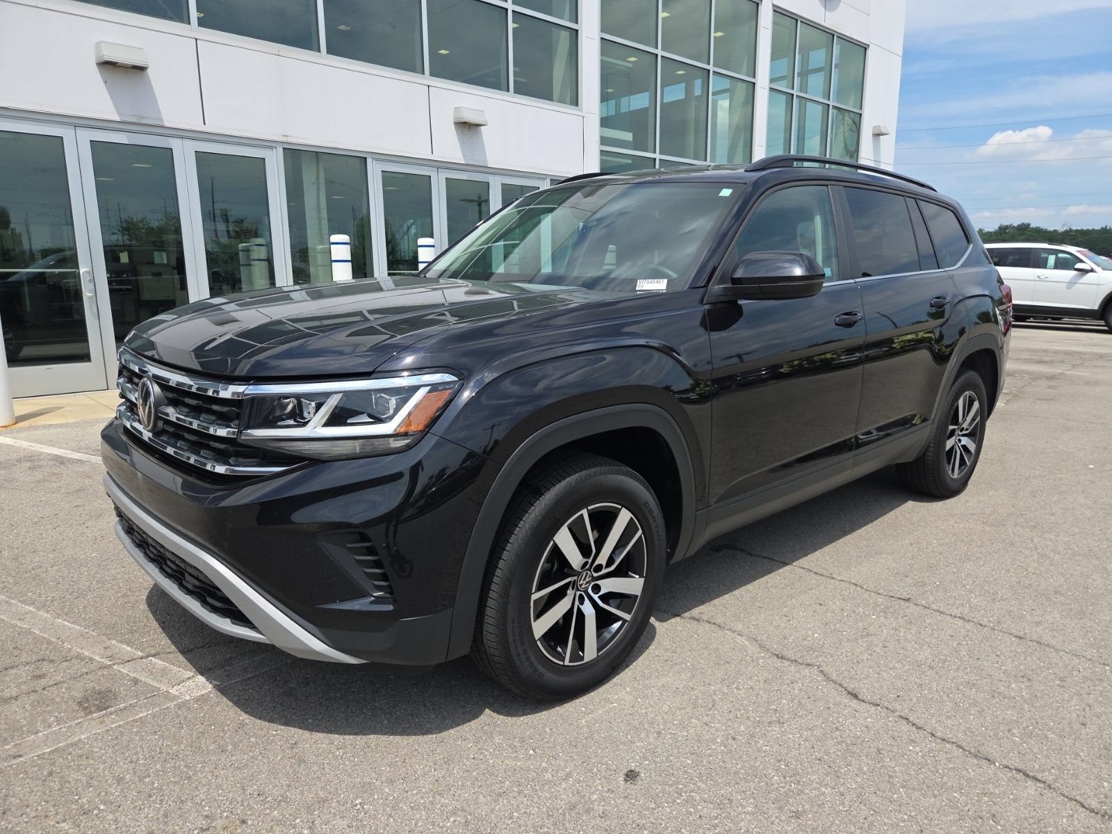 Used 2023 Volkswagen Atlas SE AWD/4WD image 11