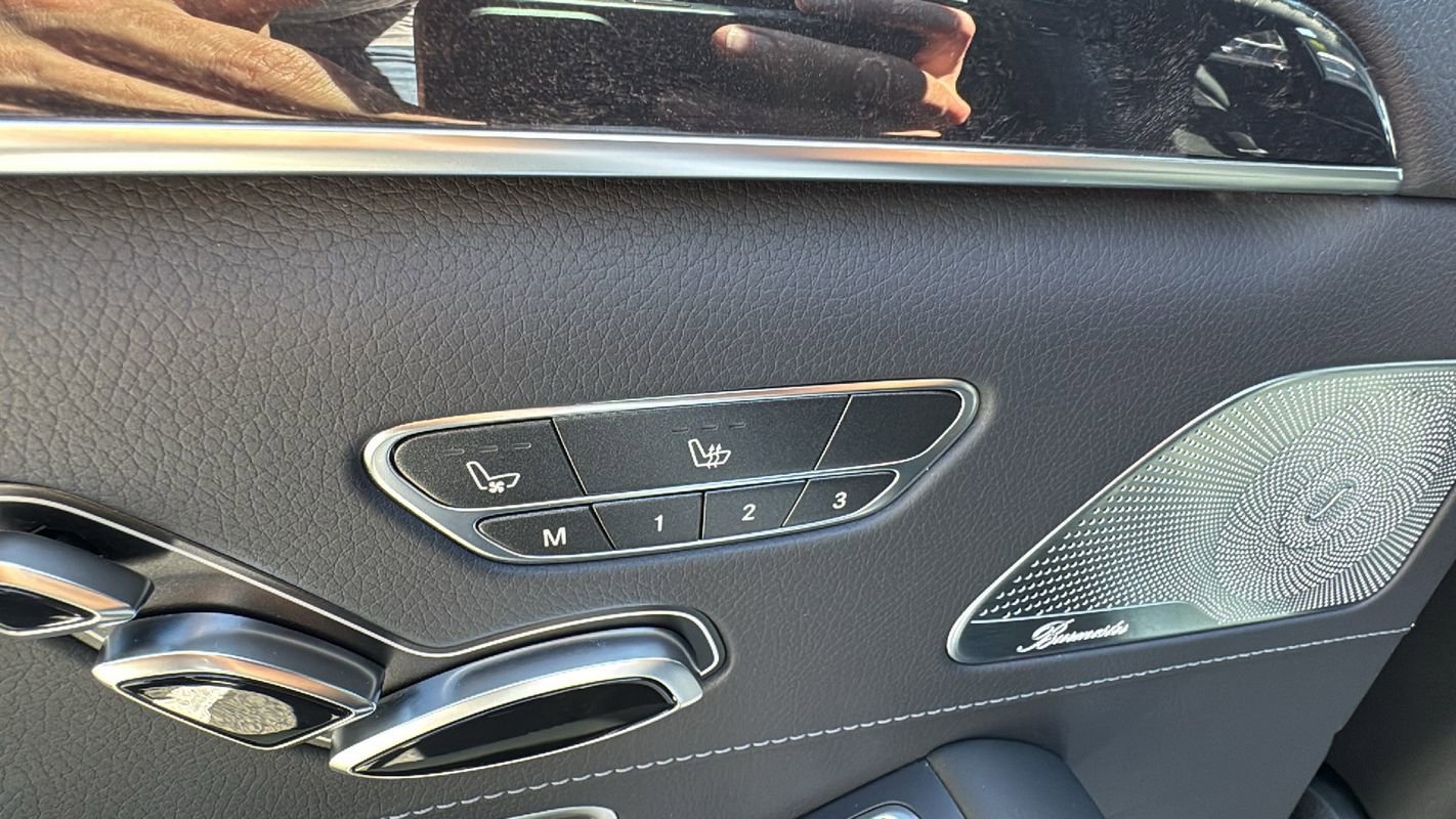 Used 2018 Mercedes-Benz S 560 4MATIC Sedan image 16