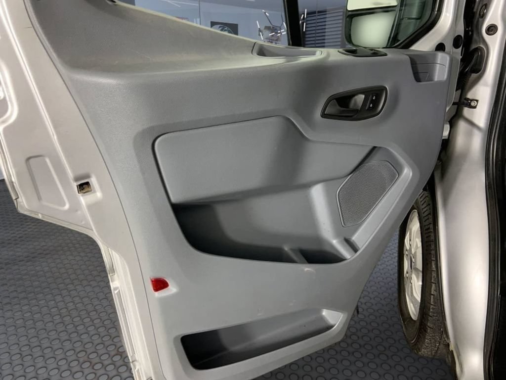 Used 2018 Ford Transit 350 XLT RWD image 15