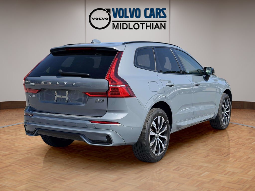 Used 2023 Volvo XC60 B5 Plus w/ Climate Package AWD/4WD image 19