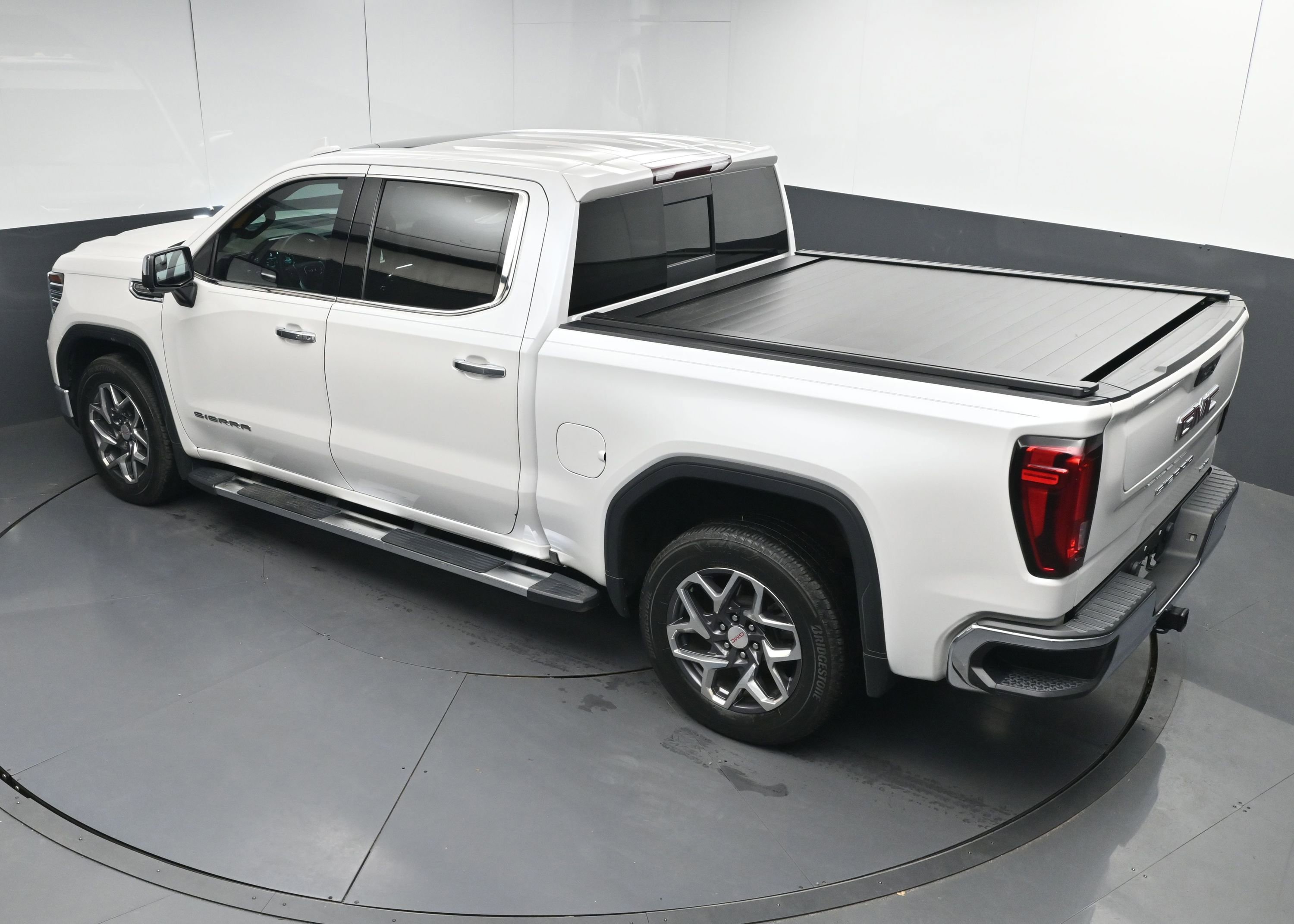 Used 2023 GMC Sierra 1500 SLT w/ SLT Premium Package image 44