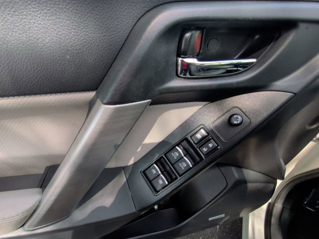 Used 2018 Subaru Forester 2.5i Limited image 12