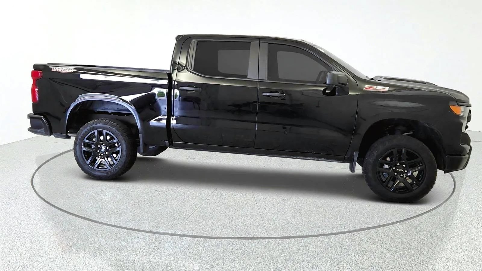 Used 2025 Chevrolet Silverado 1500 Custom Trail Boss AWD/4WD image 10
