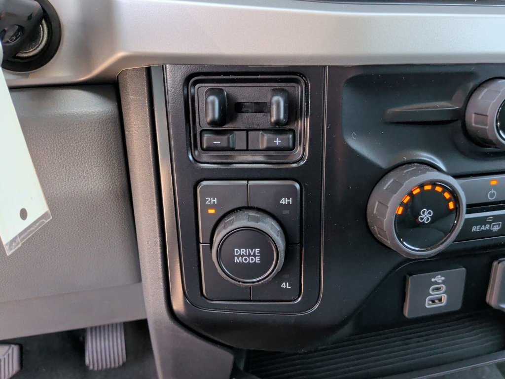New 2026 Ford F350 XLT AWD/4WD image 24