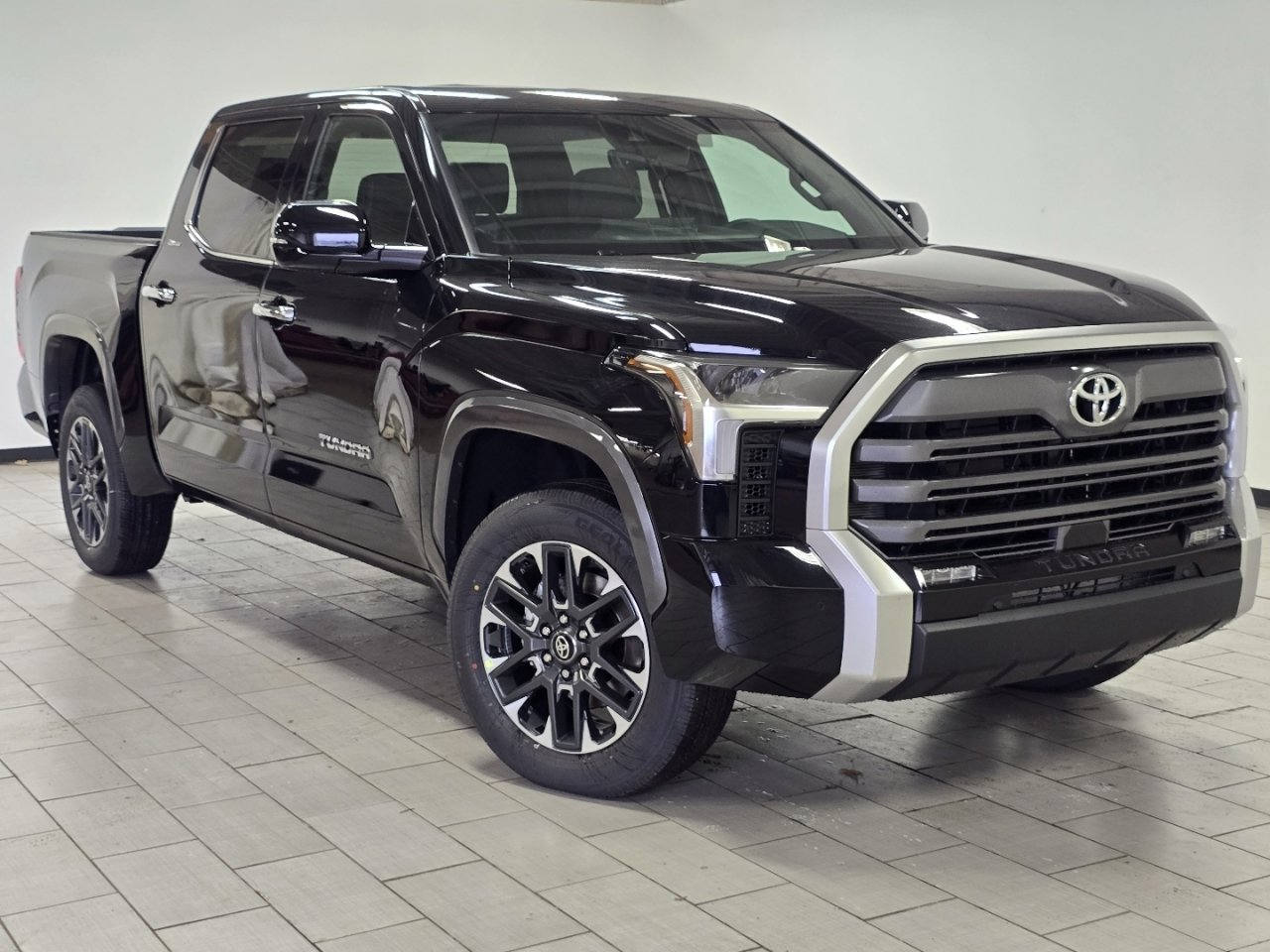 New 2026 Toyota Tundra Limited image 2