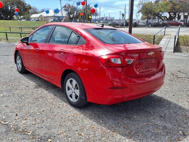 Used 2017 Chevrolet Cruze LS FWD image 6