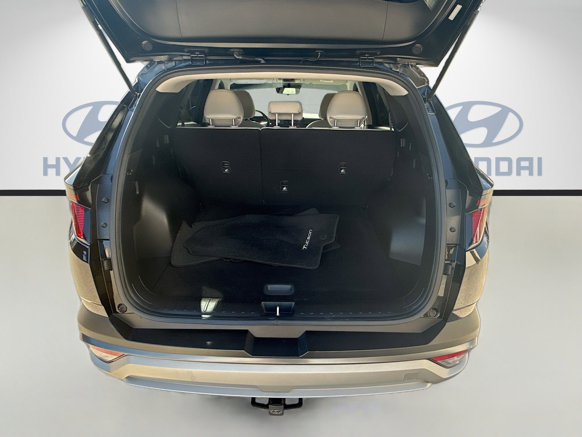 Used 2025 Hyundai Tucson SE image 23